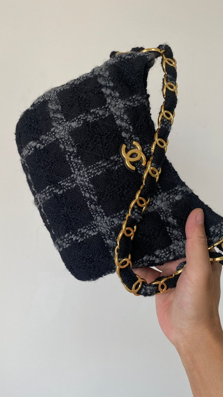CC Hobo Handbag 24 Black Gray Wool