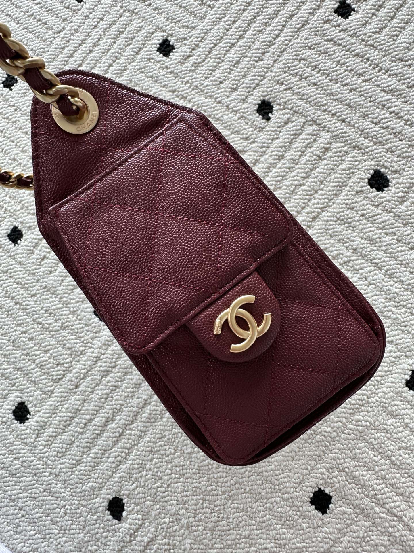 Chanel 25 Hobo Bag 22cm Burgundy Calfskin 286183 - Product Image 2