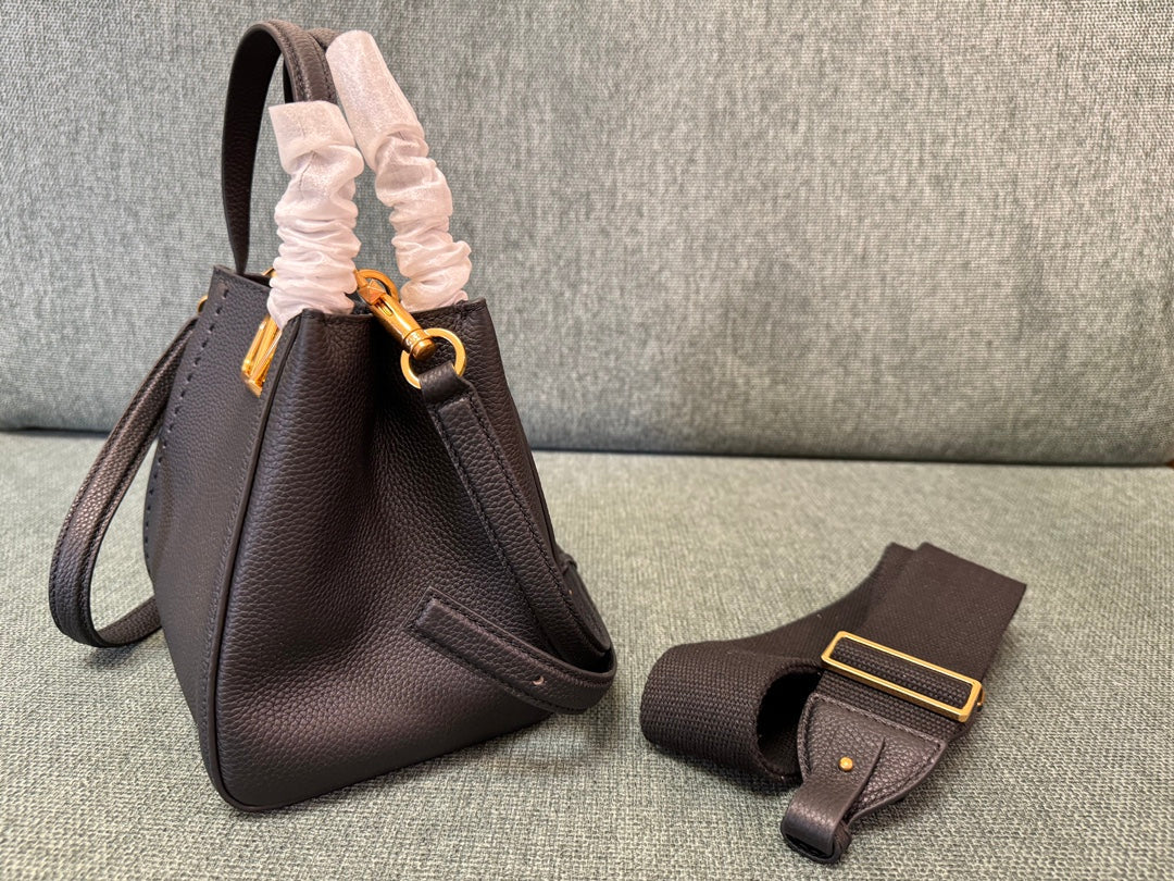 Valentino Small 19 Handbag Black Calfskin 538538
