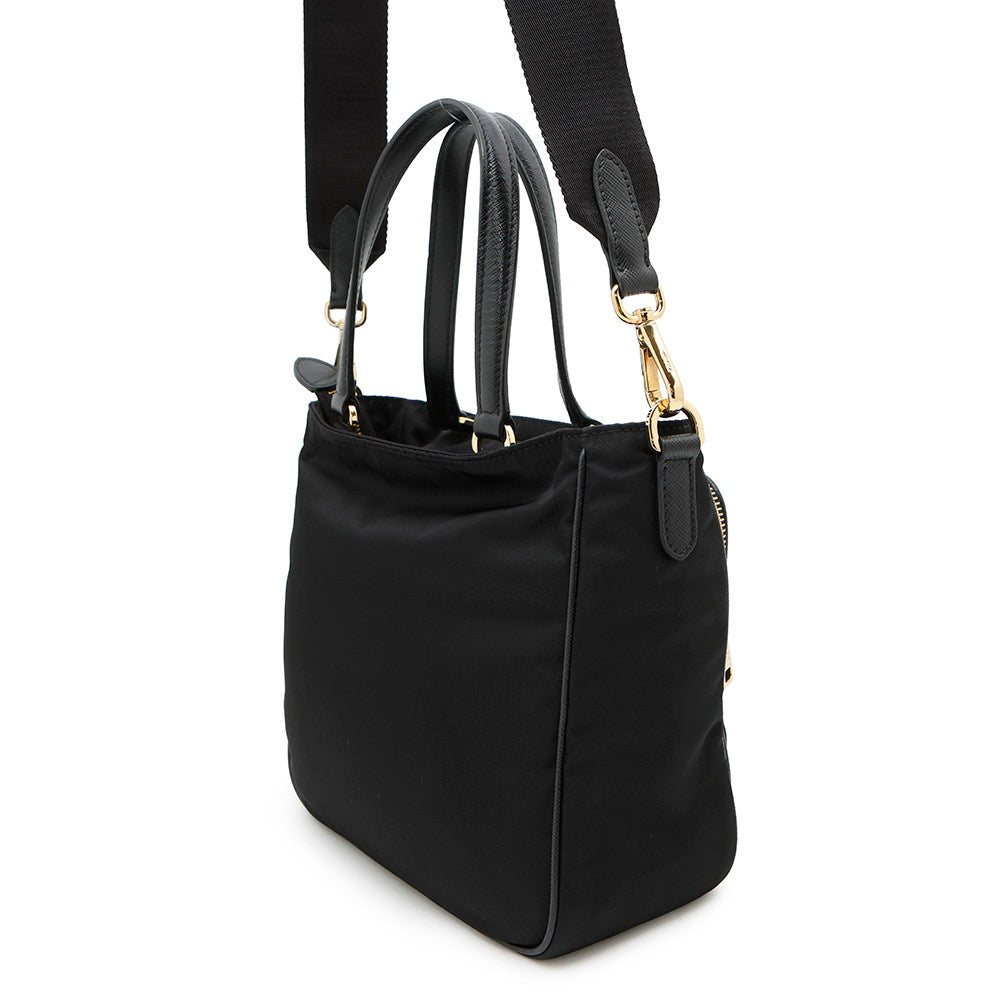 Prada handbag black – front view