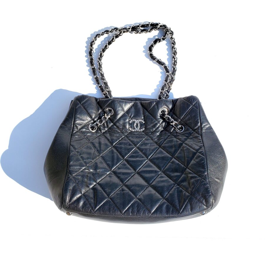 Chanel Tote black bag – front view