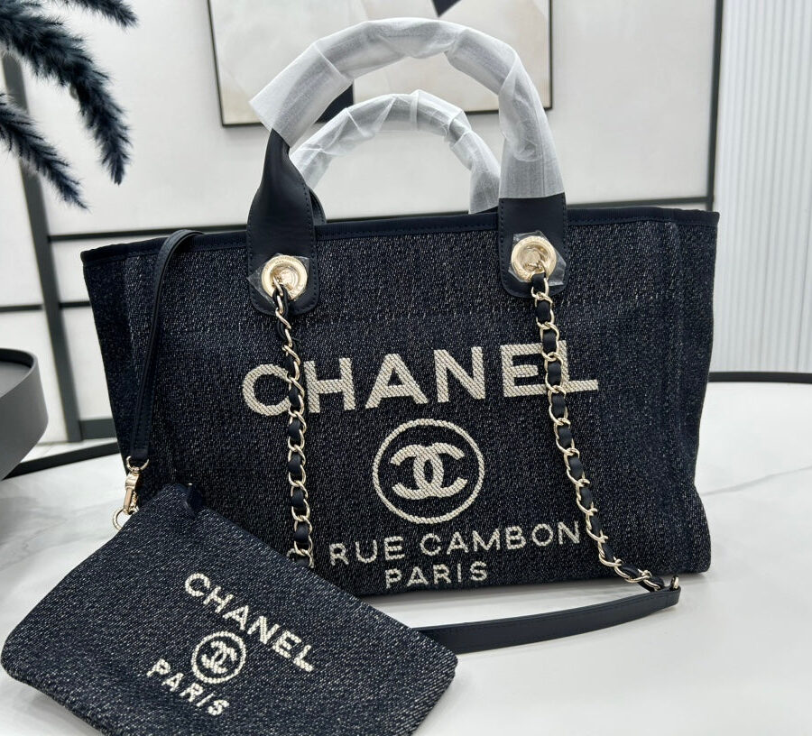 Chanel Deauville gold bag – front view