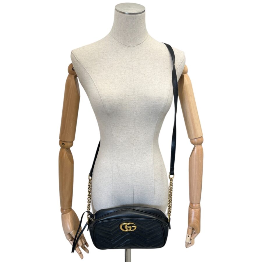 Gucci Marmont black bag – front view