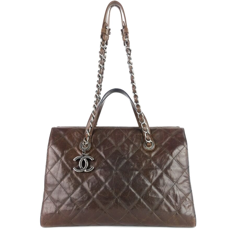 Chanel Tote bag – front view