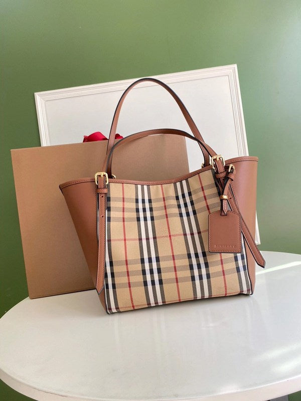Burberry Bags - BG Bags - 581 | Studio Nafay