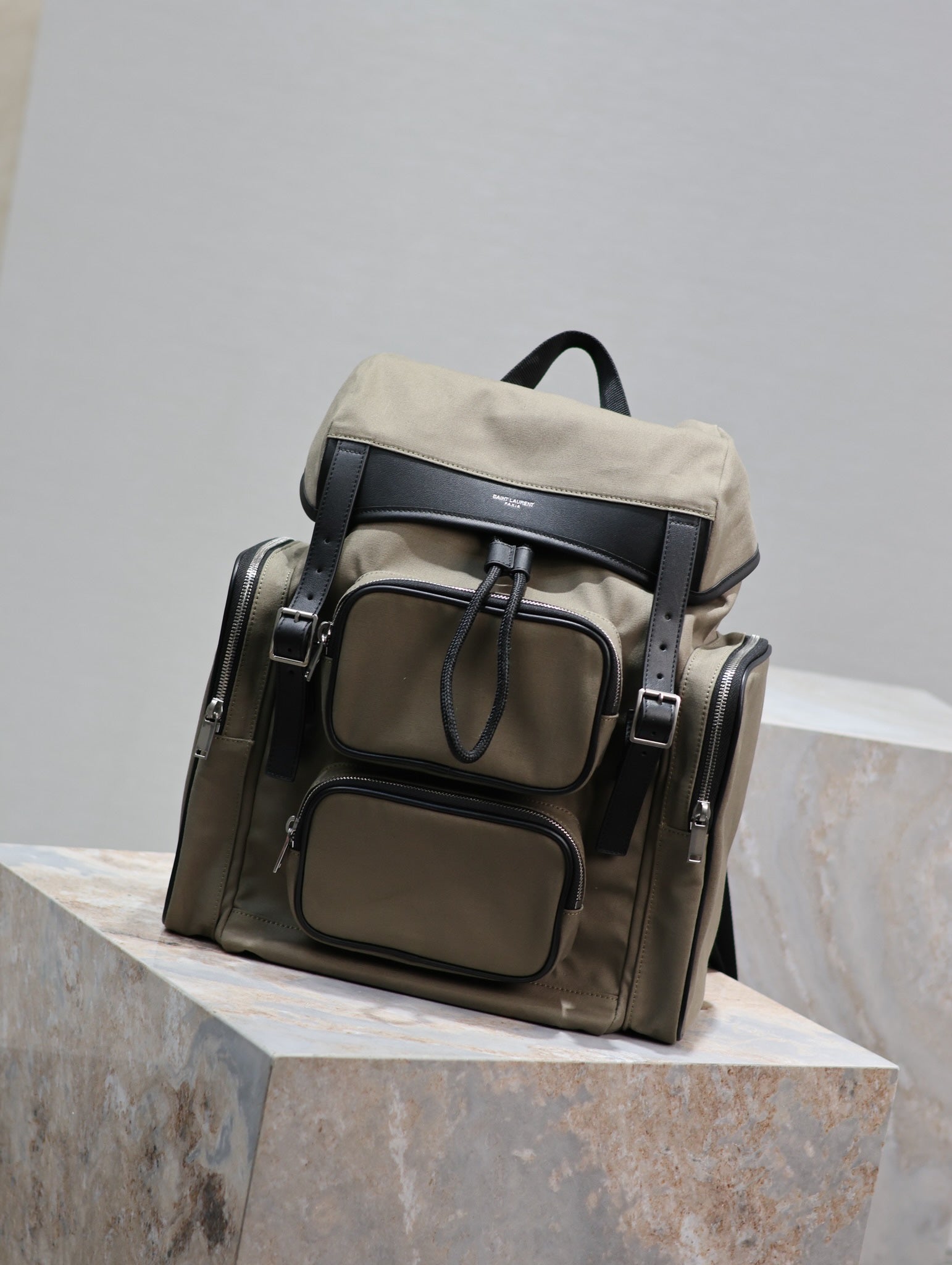 CITY Multi-pocket Backpack 42 IN Khaki Green Nylon AND Black Smooth…